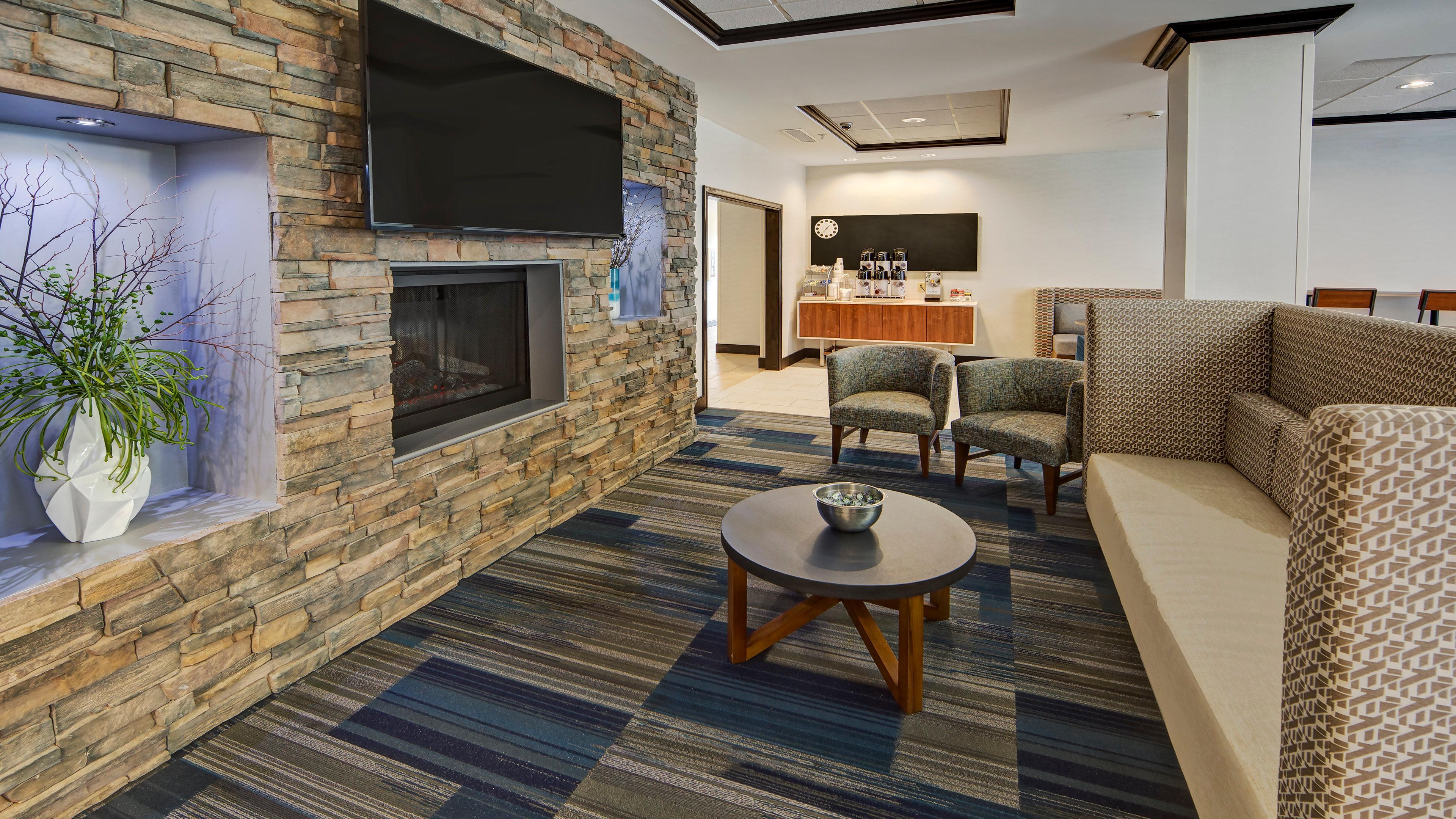 Holiday Inn Express & Suites Cookeville By Ihg Exterior photo