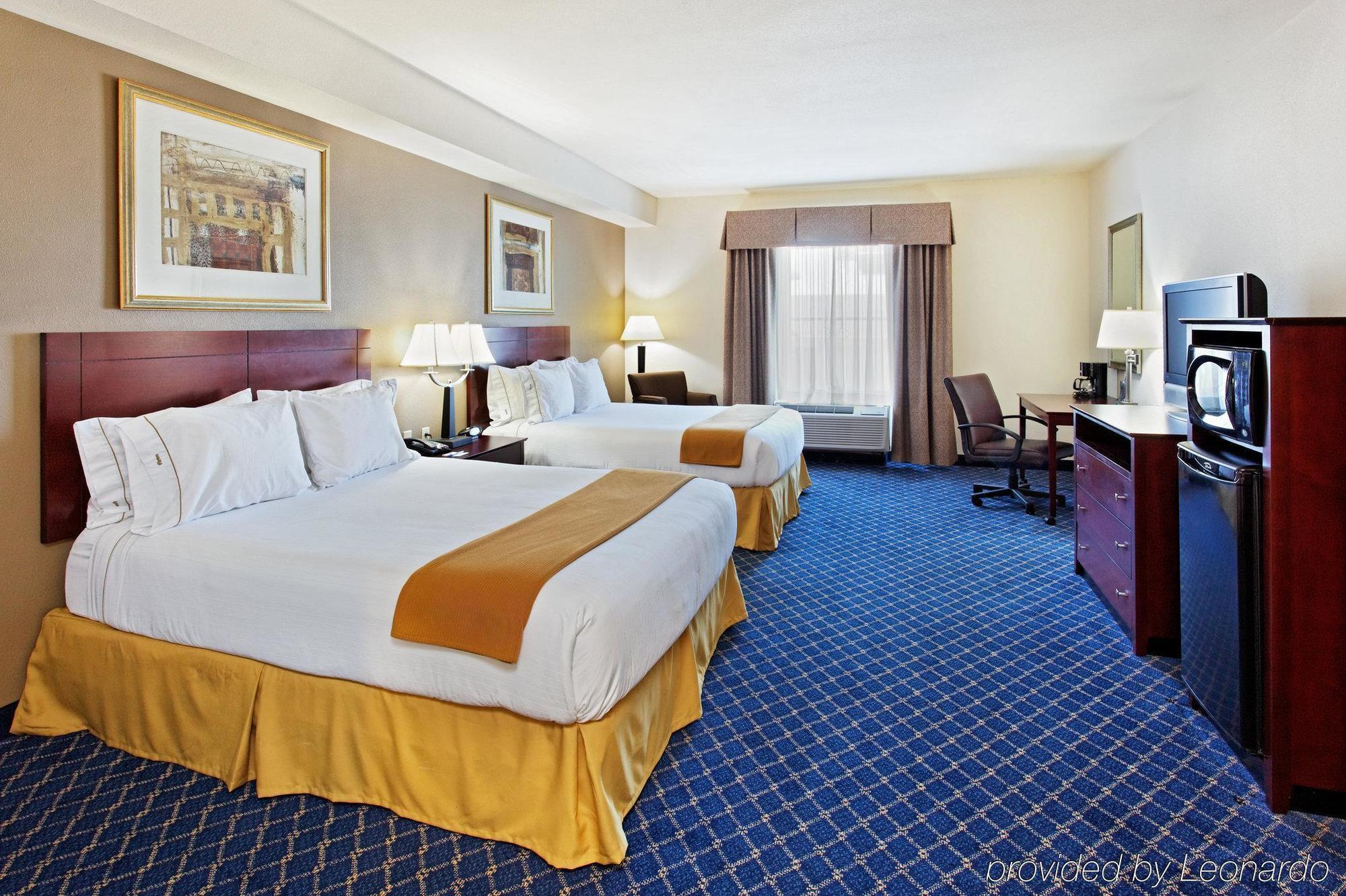 Holiday Inn Express & Suites Cookeville By Ihg Room photo