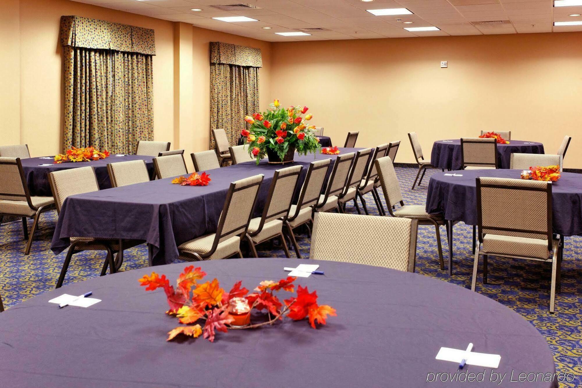 Holiday Inn Express & Suites Cookeville By Ihg Exterior photo